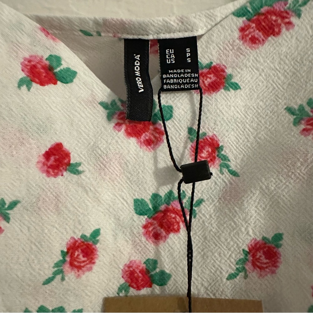 Vero Moda Mini Dress | White Red Pink Rose Print - Picture 4 of 8